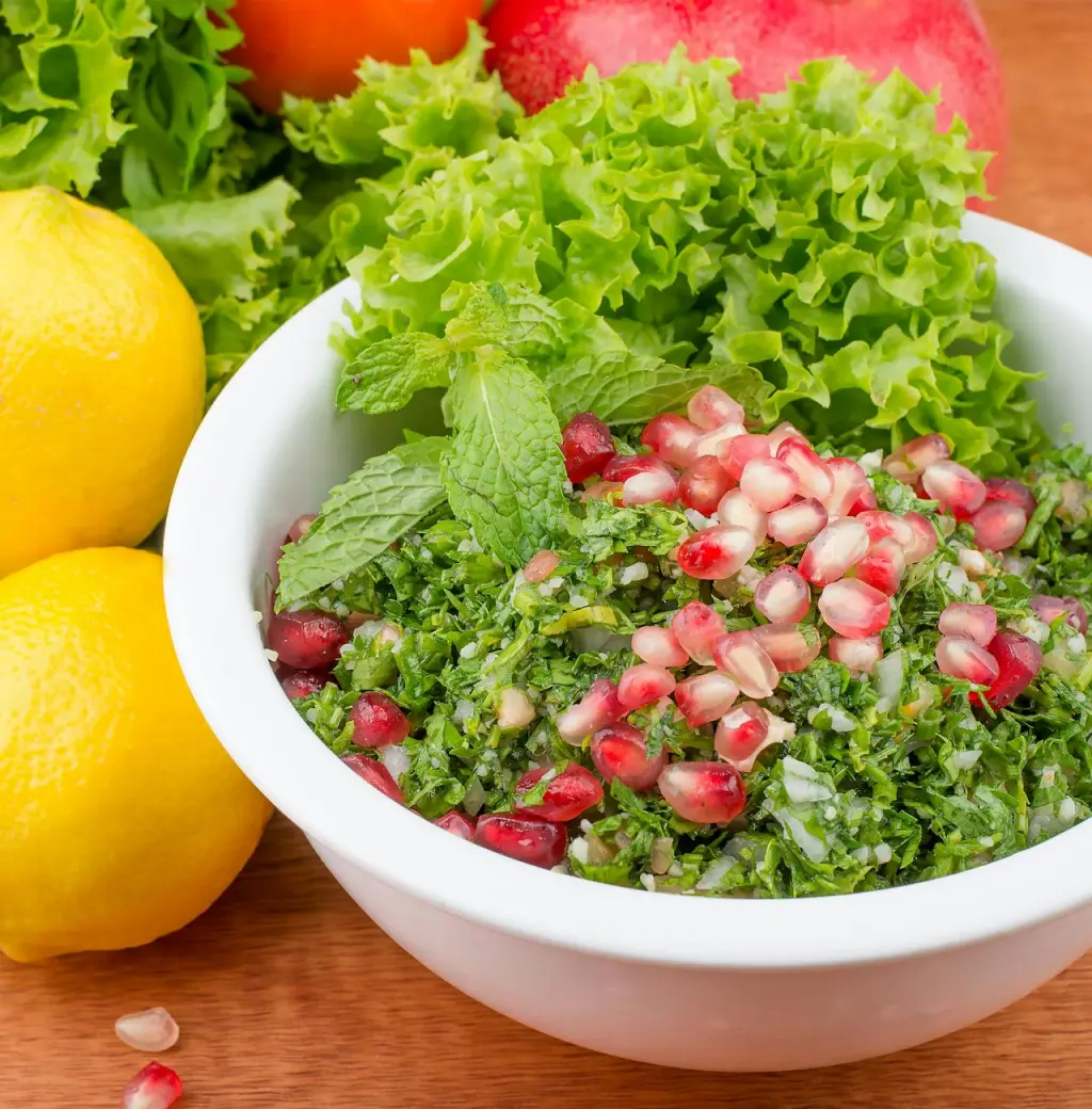 Read more about the article Pomegranate Salad