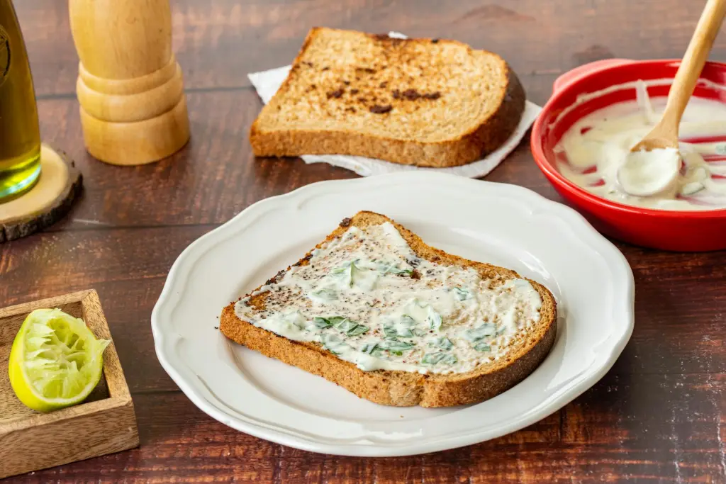Creamy Mayonnaise with Shallots