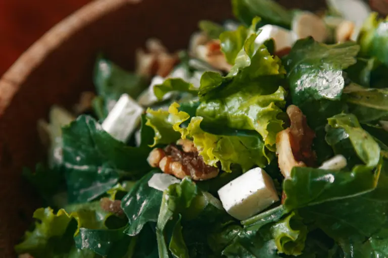 Arugula Salad with Walnuts